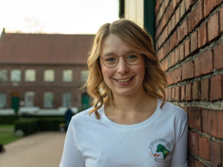 Portrait von Rebecca Huhmann.